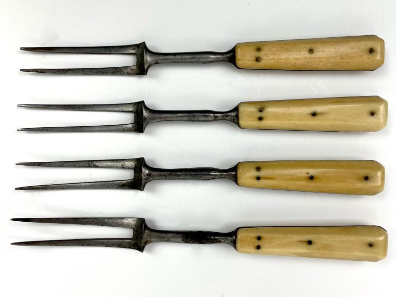 1959.4159 two-tine forks