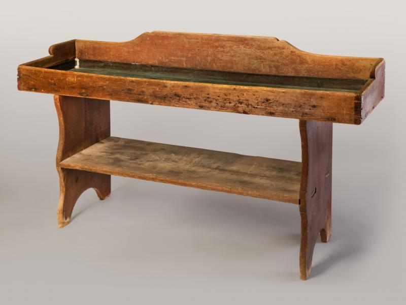 tray with dovetailed sides