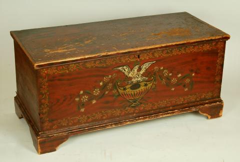 Blanket chest