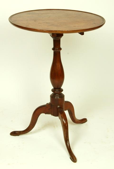 1971.579 stand