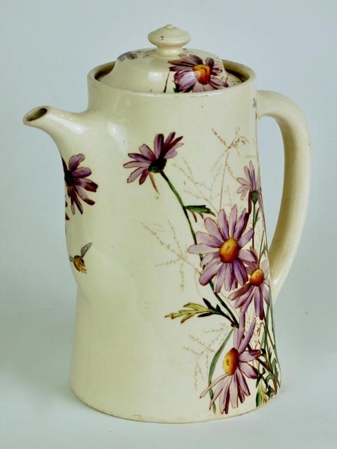 1971.1493 chocolate pot