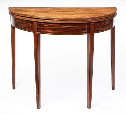 1971.588 card table