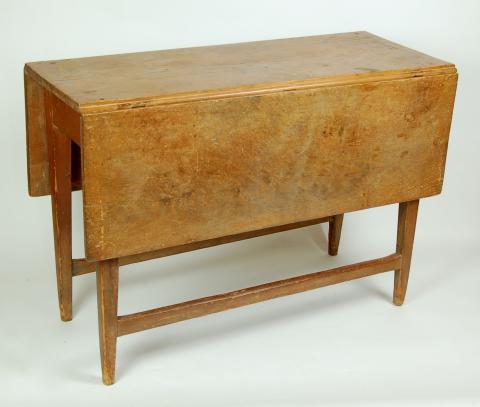 1959.3925 drop-leaf table