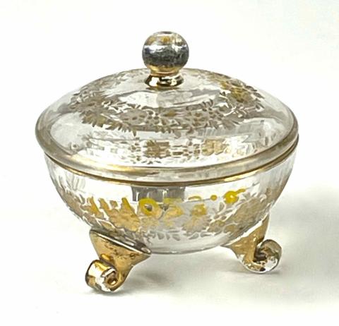 1971.1023 miniature covered bowl
