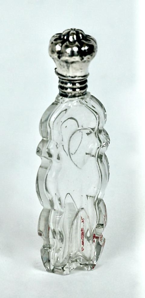 1971.1527 perfume bottle