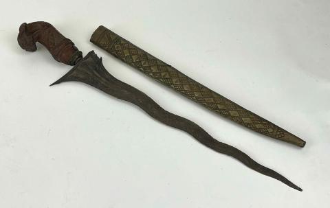 2017.19 dagger and scabbard