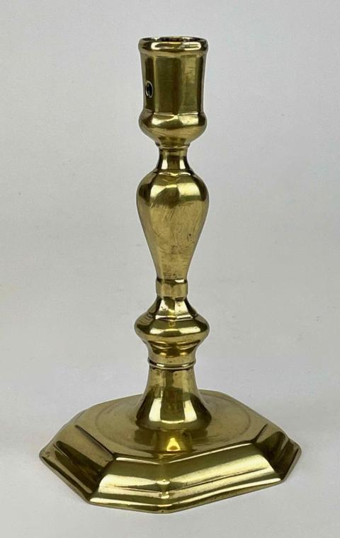 1959.3903.2 candlestick