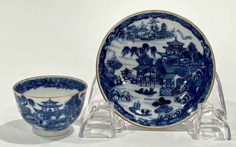 2011.74.11 small tea cup and saucer