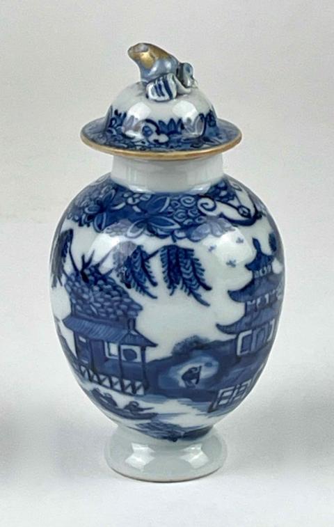 2011.74.2 miniature lidded sugar bowl