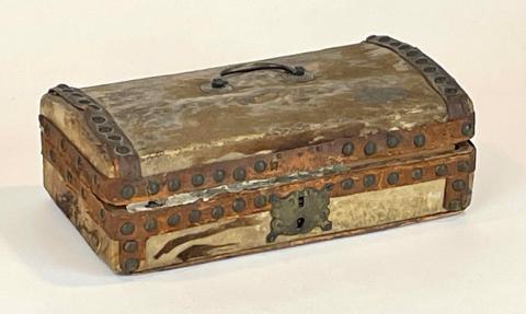 1959.3738 leather box