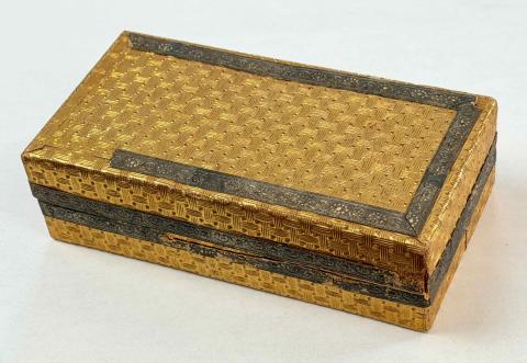 1971.1519 embossed box