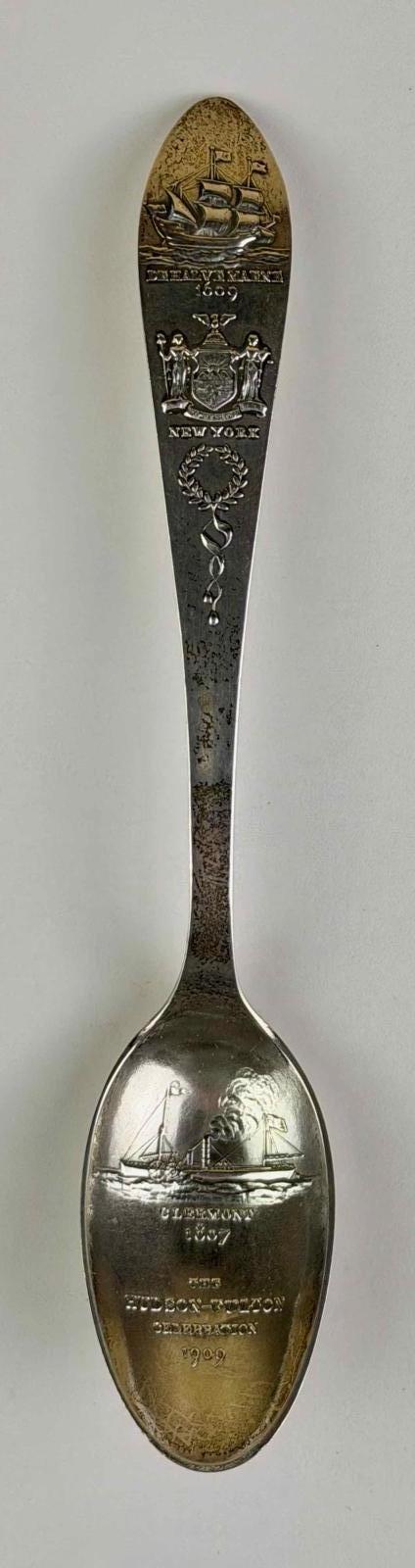 1971.1060 souvenir spoon