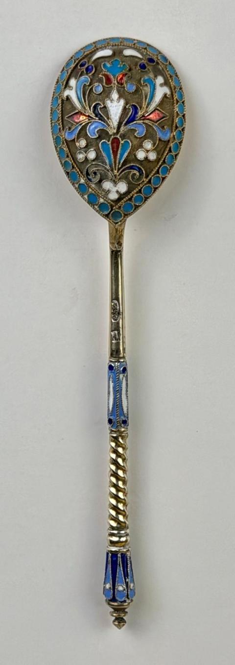 1971.1076 spoon back