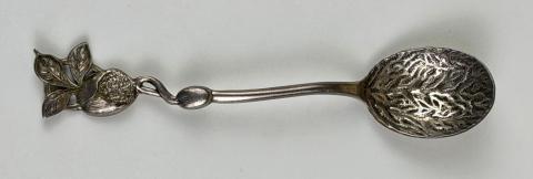 1971.1093 spoon