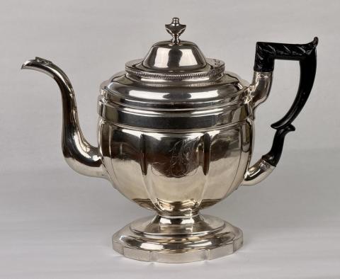 1972.108 coffeepot