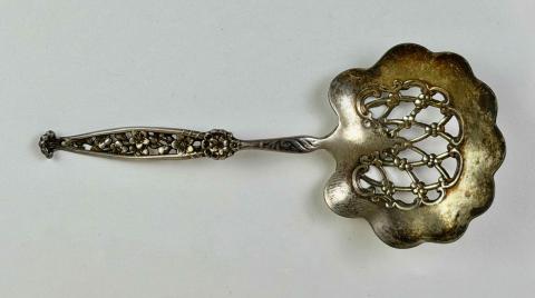 1971.1177 bonbon spoon