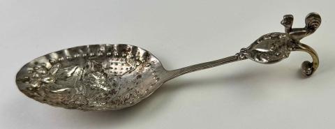 1971.1201 spoon
