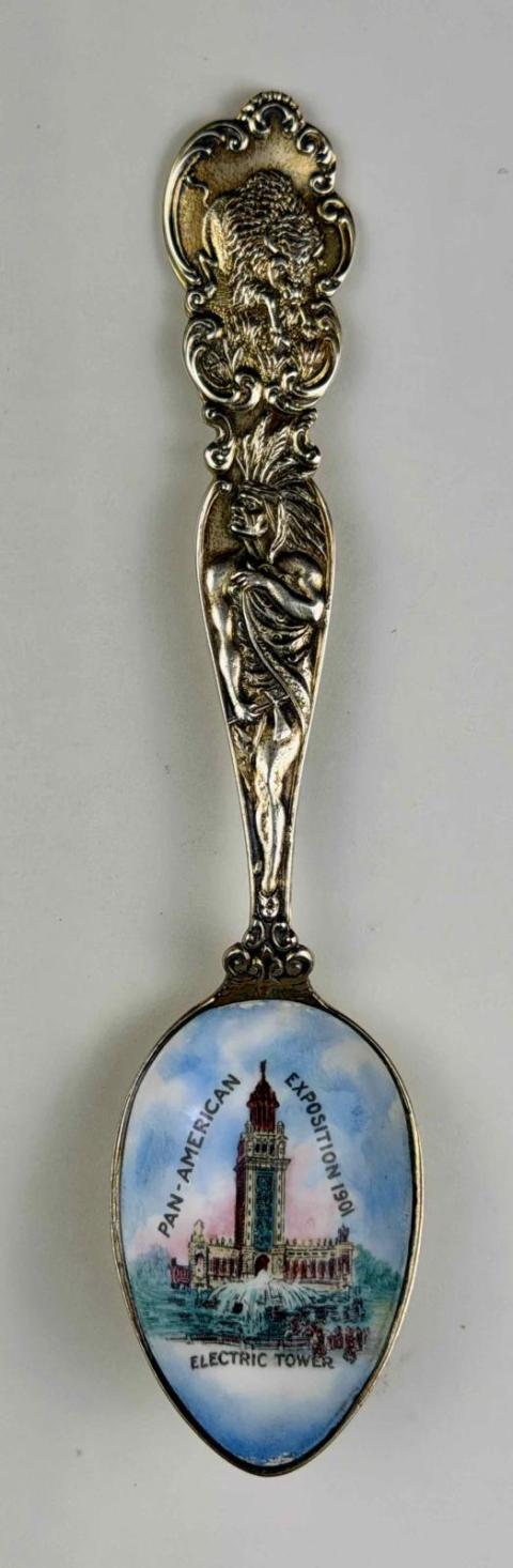 1971.1204 spoon