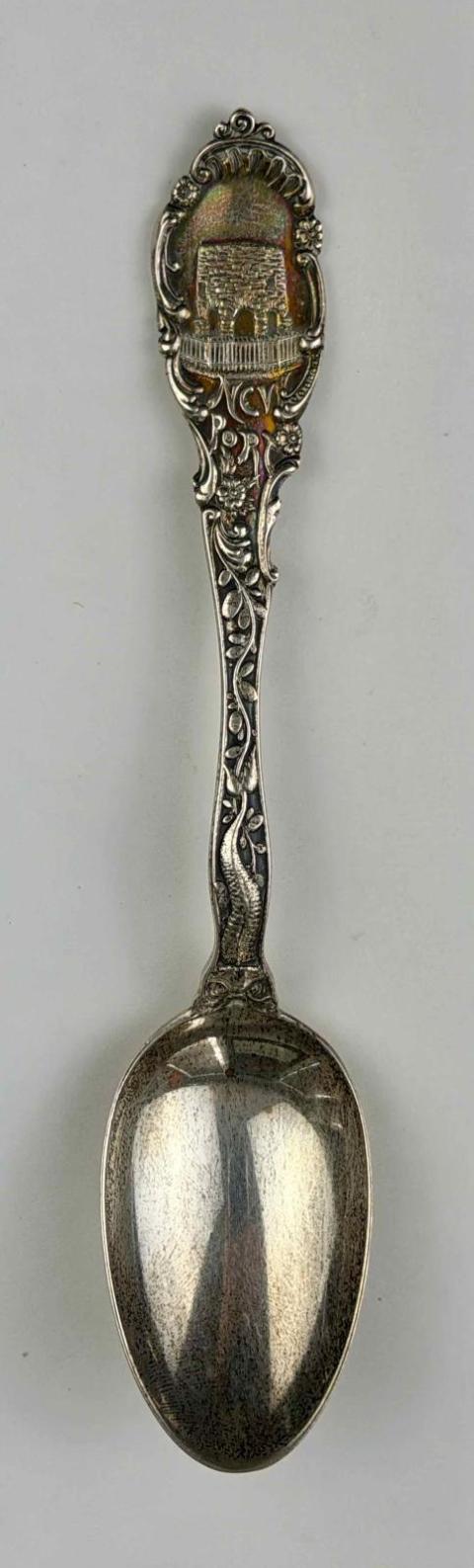 1971.1189 spoon