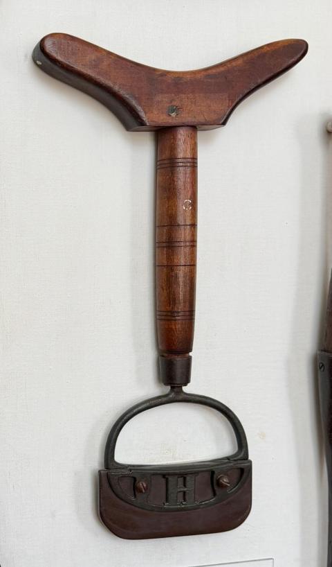 2026.76 perching knife