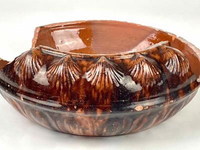 2019.139 spittoon 2