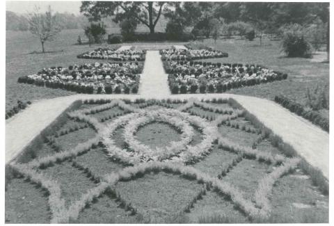 Corbit-Sharp House’s Colonial Revival Garden