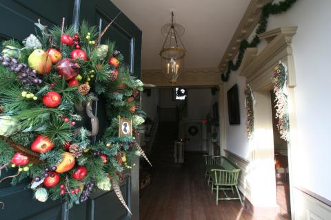 A Jane Austen Christmas: Vignettes of Customs and Traditions