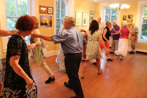 Dover English Country Dancers