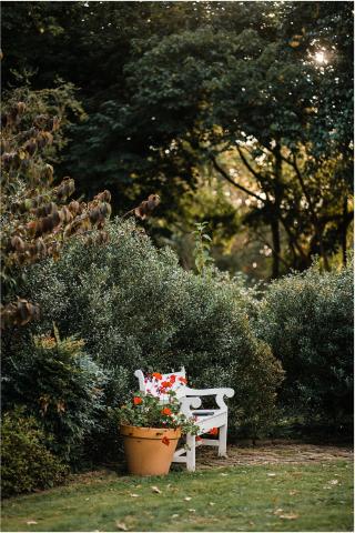 Garden Wedding: Rachel & Michael