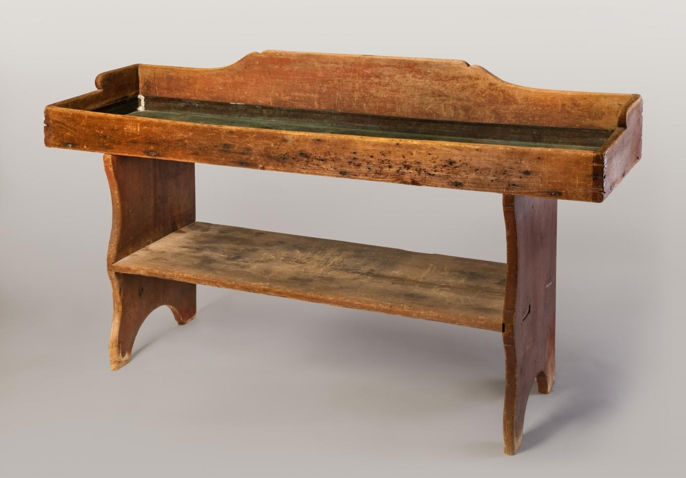 tray with dovetailed sides
