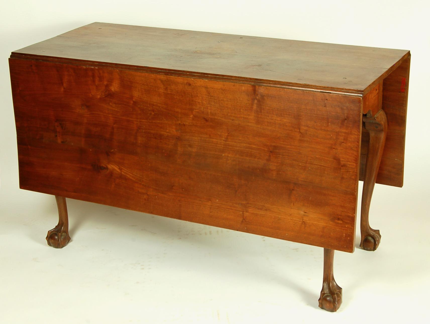 Drop-leaf table