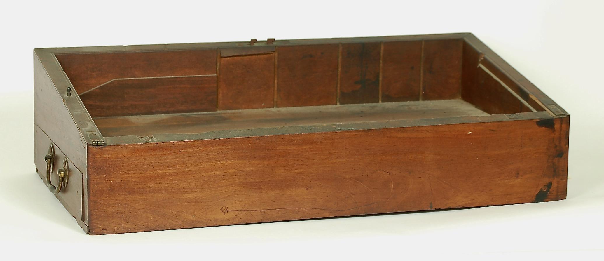 1972.134 portable desk section