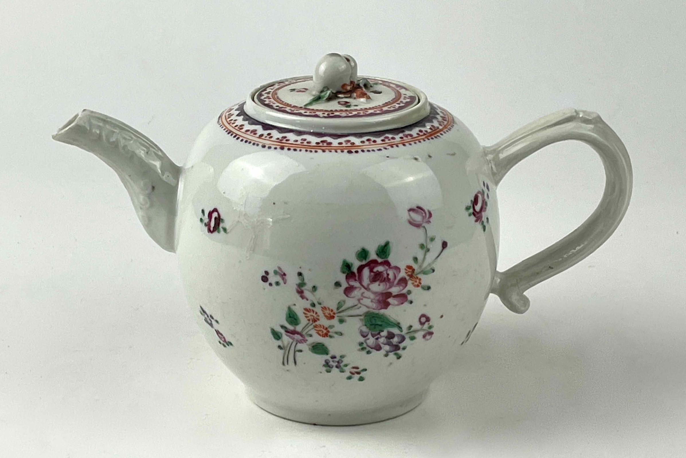 1971.717 tea pot