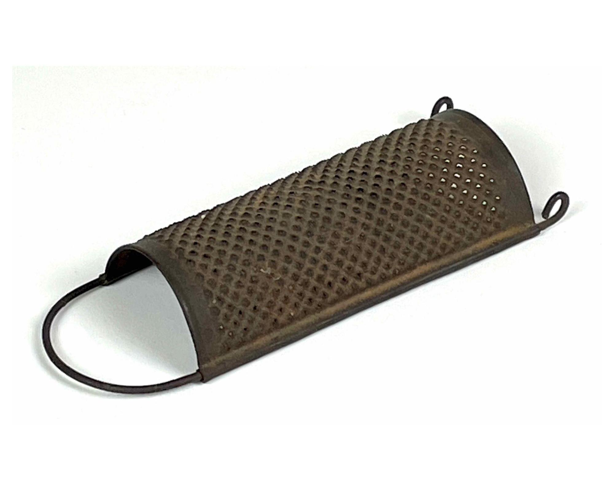 1959.4013 grater